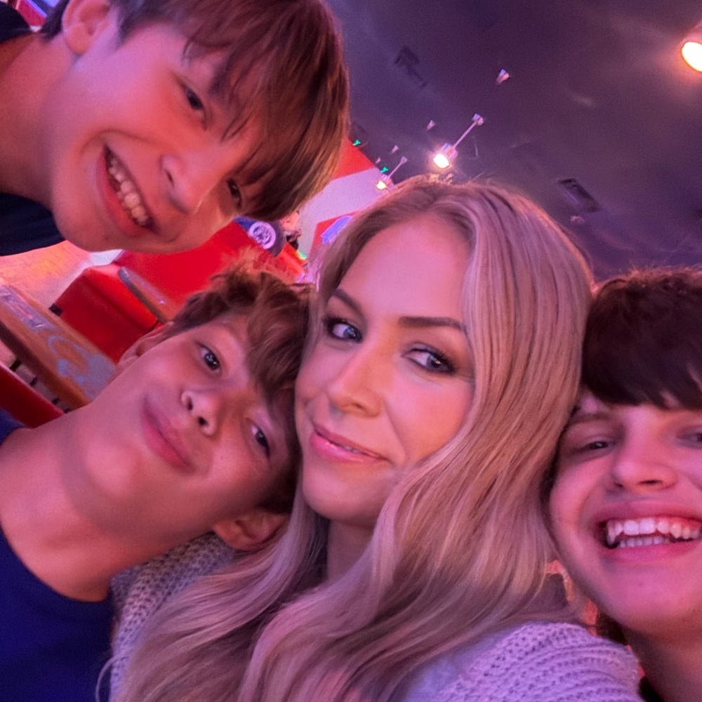 Meet your Posher, Saraleen